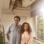 Pearle Maaney Instagram - With @anuragsbasu Sir. My next Film with this Legendary director who made some of our All time favourite movies like “Barfi”, “Gangster” , “Jagga Jasoos” , “Life In a Metro”! ❤️ . Need all Your love and Support as always for this humble Step that I’m taking as well... 😊 This picture was taken one day after I came out of Bigg Boss and it felt like a dream.🌸 #bollywood #feelingblessed #happyMe Mumbai, Maharashtra