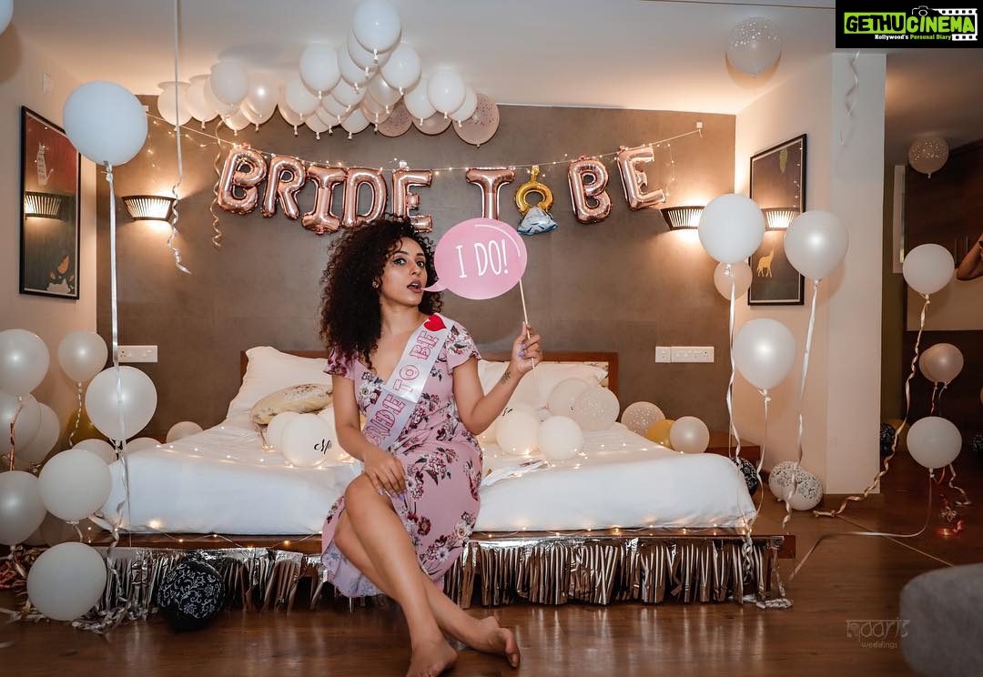 Pearle Maaney Instagram - @rachel_maaney I love you. .πΈ You are the best Sister in the World . ..π§Ώπ§Ώ And my ladies who stood by her to make this happen!! I love you all!!ππ . #pearlishbridalshower #pearlishwedding Click by @naarisweddings @eventiaevents