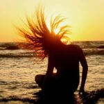 Pearle Maaney Instagram - When curly haired Girls flip hair.... 😀 #Goa #WatchingTheSunset #happyMe