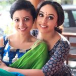 Pearle Maaney Instagram – My Vavachi ❤️ #sister
Do we look similar? 😋
@rachel_maaney

Thank you @fidanrafiq for this beautiful click ❤️
My kurti from @akankshacouture