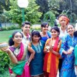 Pearle Maaney Instagram - Because everyone's busy posting pics from 2009... well this is what I found....my 2009 .... Our freshers at Christ University, Bangalore 😎 damn! I look the same even today 🤩 😂🤣 #college #throwback @gauthamramkarthik @zubin_jauhari @samyuktahornad @parinitadewan @irenebridget @91nay