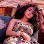 Pearle Maaney Instagram – My hair is usually my Umbrella ☂️ 😁
Click by 
@ivigneshrajendran 
Costume @flauntbyratikha 
Styling n make up @ratikhavenugopal