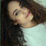 Pearle Maaney Instagram - It’s a beautiful day to express your love... So let me start by saying “ I love Each one of you....😘” Now tell your loved ones.. how much they mean to you... ❤️ @bickiboss_insta click