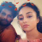 Pearle Maaney Instagram – Meet the dragons 😎
When Sunny Kuttan and Me chilled with some chilli 🌶 
@sunnywayn 😜