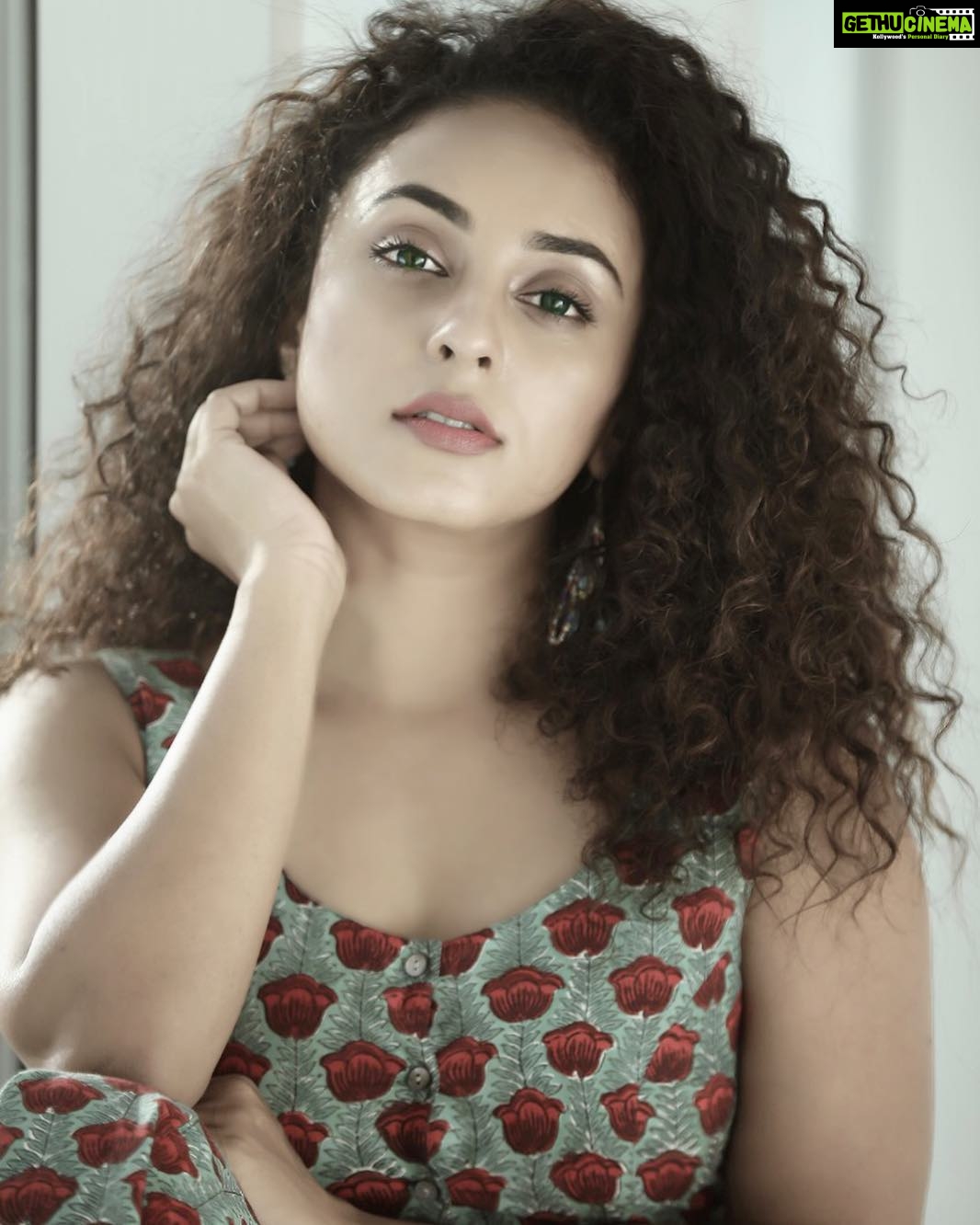 Pearle Maaney Instagram - “Change happens.. the minute you decide to change your thoughts...” @bickiboss_insta thank you for this click❤️