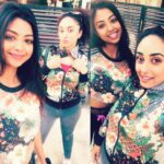Pearle Maaney Instagram - Taking the twinning game to another level 😏😏 @shaunromy what’s next ? 😀