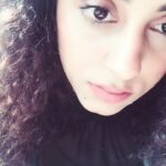 Pearle Maaney Instagram - I love the Sun 🌞 as much as I love the moon 🌕 #sunnyday #happyMe #curlyhairgirls #messyhairday🤗 Kochi, India