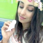 Pearle Maaney Instagram - The mookku cheettal challenge🤧🤧🤧🤧. I have a terrible cold and I don’t want people to judge me when I blow my nose in public. Yes! That’s the tissue I used for blowing my nose. And No! I don’t feel weird and it’s natural. Copy paste this and challenge your friends to post a pic like this. I challenge @shaunromy @deeptisati @tanyavarkey_art @zehera_cimi @samyuktahornad @mamtamohan and @sowbhagyavenkitesh 👍😀 @clintsoman @ieatphysics @shoshanks_makeup @bian_berry @tia.sebastian @barackobama @nilufersheriff @realdonaldtrump @inst.adil