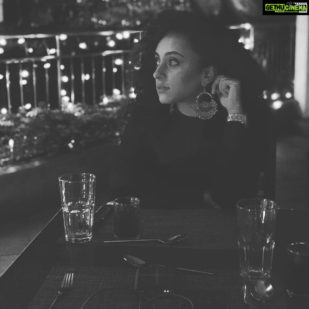 Pearle Maaney Instagram - @samyuktahornad thank you for this click ❤️😘