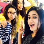 Pearle Maaney Instagram - Peace out! @megha_mathew_ And @blackmusk92 ❤️ #shoot #styling #cutenessalert