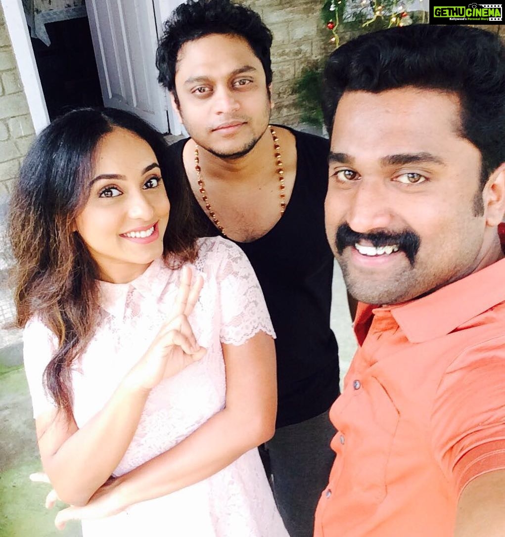 Pearle Maaney Instagram - And it’s once again a Peaceful Wrap! #shoot #whothemovie @devalokaajay the director and Gopu