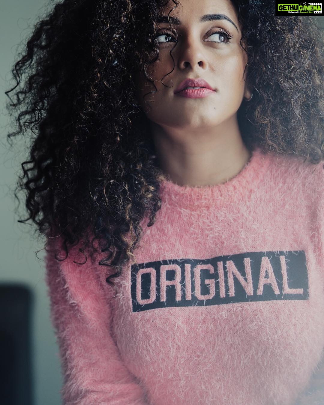 Pearle Maaney Instagram - Stay Original. Be You. @clintsoman photography ❤️ Outfit by @shaunromy Makeup 💄 Me!!!