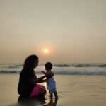 Pearle Maaney Instagram - The Sun and my Daughter 😎 ( PS: borrowing from the comments below) “when the sun met the moon “ . . Travel Partner @fortunetours The Zuri White Sands Goa Resort & Casino