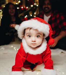 Pearle Maaney Instagram - Santa Clause is Coming to Town… well Youtube to be Precise 🎅❤️❤️ Nila Baby’s First Christmas - Vlog Out Now . . Click @hermonproductions @sk_abhijith