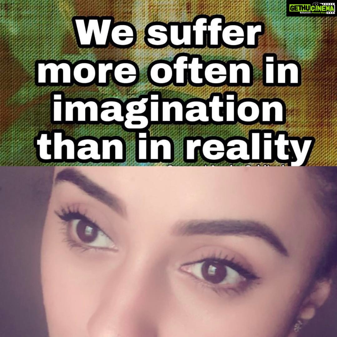 Pearle Maaney Instagram - Stop thinking too much . Start enjoying the present moment 😜