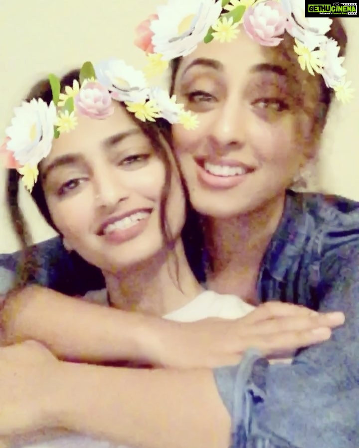Pearle Maaney Instagram - Meeting my little Cupid ❤️❤️❤️ Ambika @unicornsingh