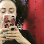 Pearle Maaney Instagram - One of my favourite make up artists... she is an amazing singer... profession accompanied by Passion ❤️ Jaanmoni Das @jaanmonid
