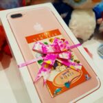 Pearle Maaney Instagram – Yippieeee !!! My New year is officially awesome !!!! #iphone7plus #NewyearGoodie