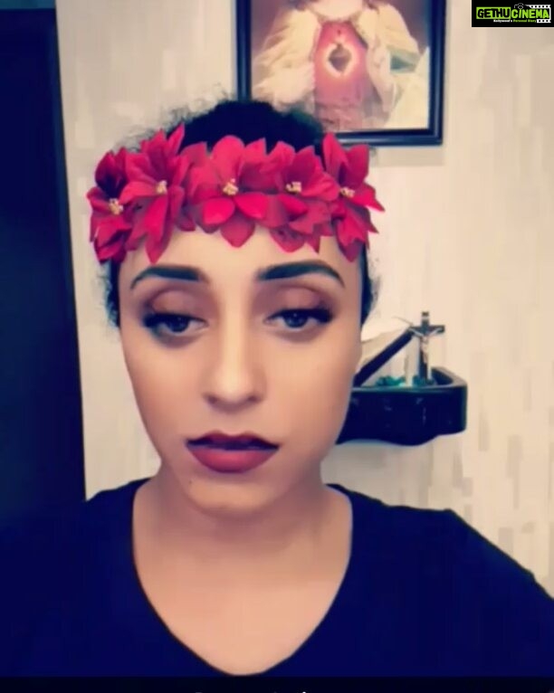 Pearle Maaney Instagram - Exploring the xmas special snapchat features with mom😉 (she had no idea what so ever)
