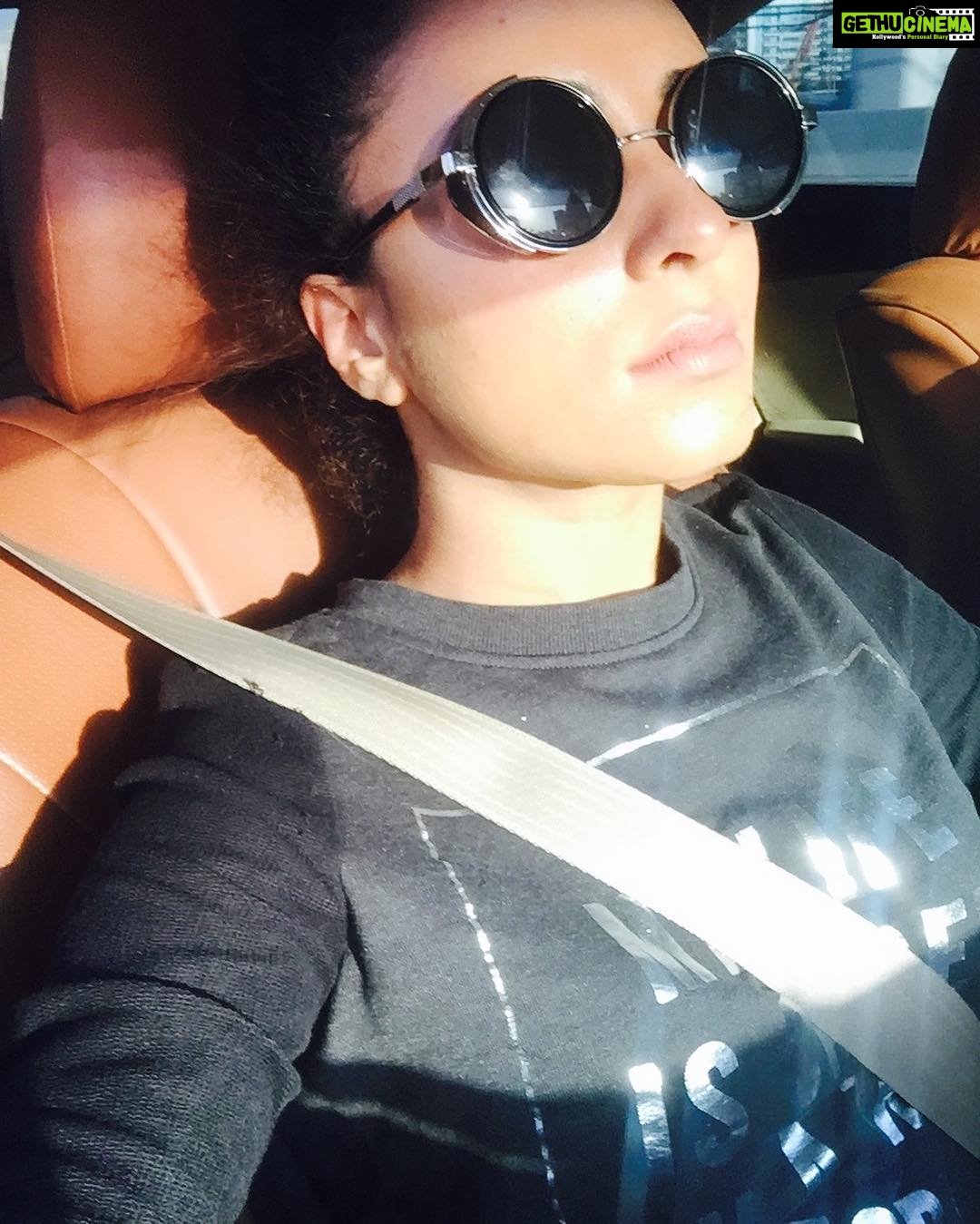 Pearle Maaney Instagram - Sun Kissed... ☀️ ☀️😘 In UK ... our United Kochi 😀👍