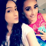 Pearle Maaney Instagram - Okay so we r gud to Go! Futsal ... in Dubai Etisalat Academy. With my Make up artist : @_ayesha_f Styled by : @zehera_cimi Designer : T&M by Tiya More details about my outfit will be posted here soon 😊❤️