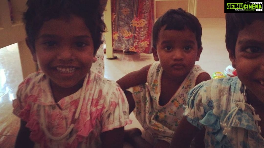 Pearle Maaney Instagram - You are blessed if God gives you an opportunity to spend time with his little angels... ❤️ Missionaries of Charity Orphanage,Trivandrum.