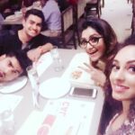 Pearle Maaney Instagram - Eating Adils head 😂😜😎 @mamtamohan @inst.adil @99neerav_