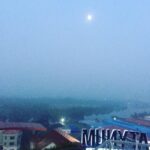 Pearle Maaney Instagram – Early morning Moon Rise 😊❤️ #earlymorningshoot #ilovemylife Starlit Suites kochi
