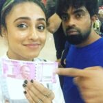 Pearle Maaney Instagram – Finally An American Born Confused Desi had to let me borrow 2000 rupees🙄 yes! Sorted for a month! 😂
With Mr.GiriGiri