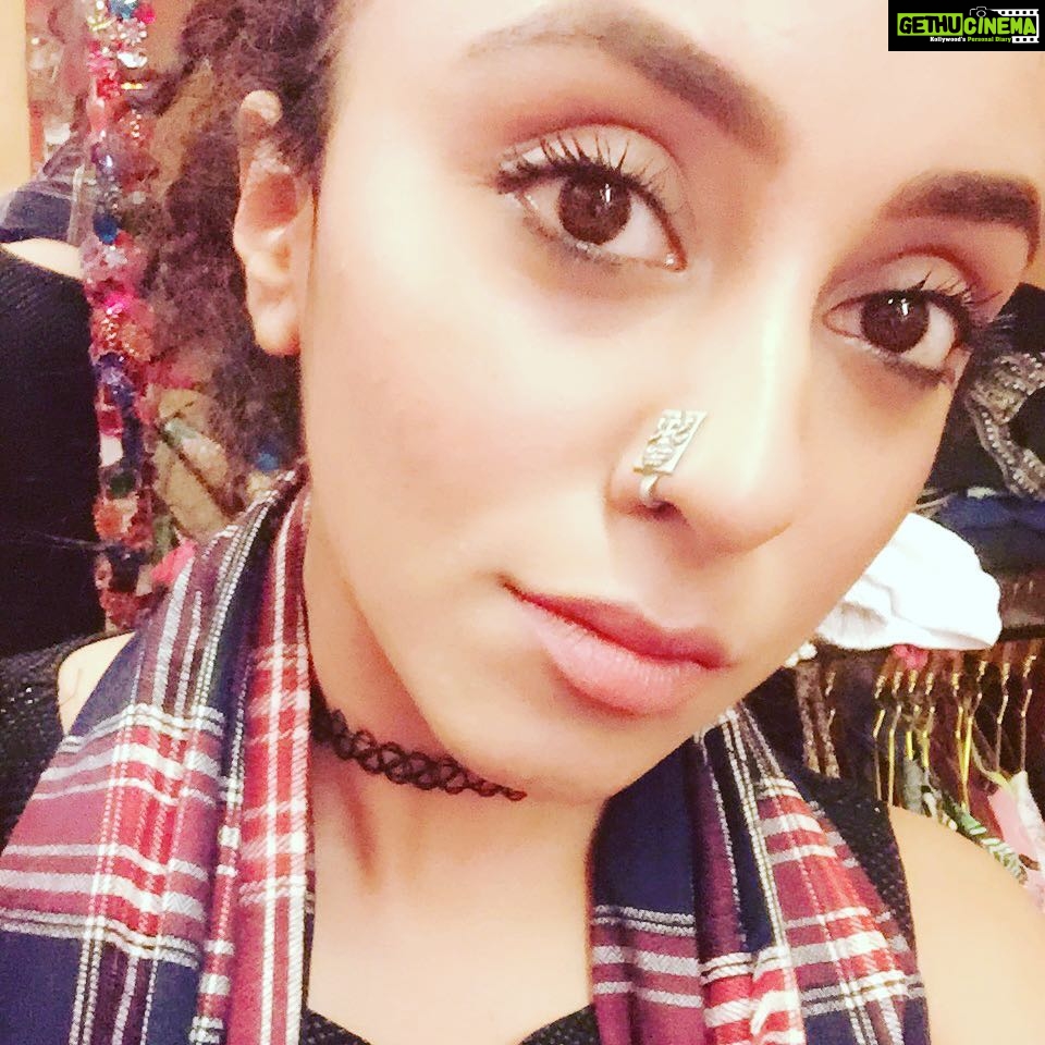 Pearle Maaney Instagram - Nose stud ❤️❤️ from @hoh_bytenazandfidan