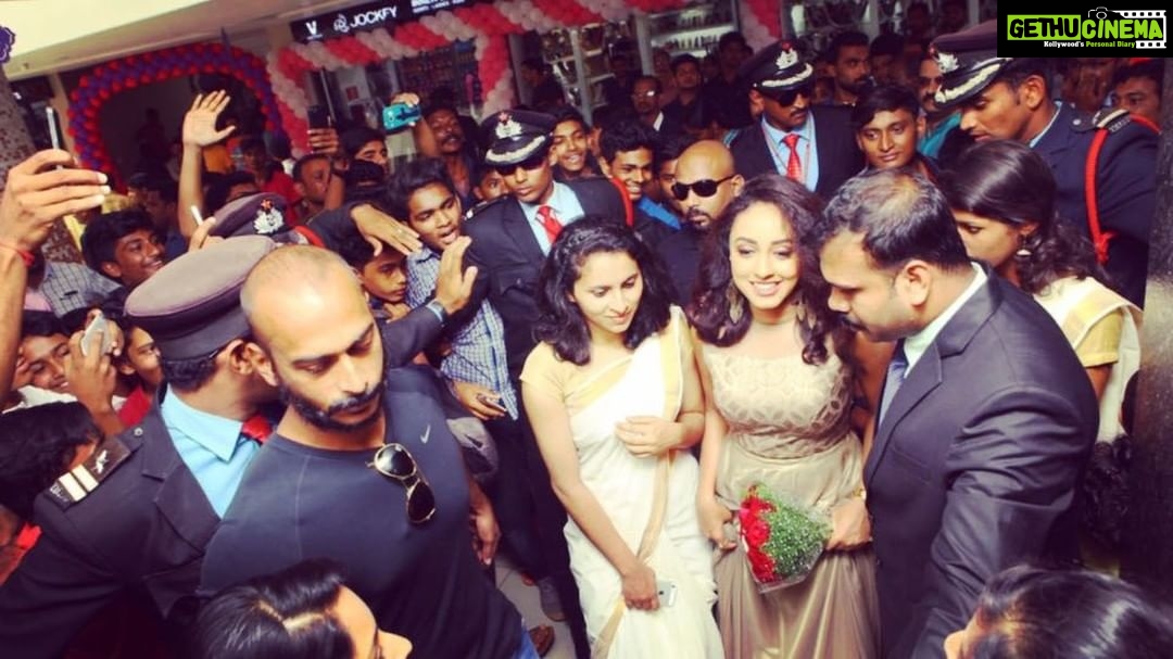 Pearle Maaney Instagram - My Source of Love... ❤️❤️❤️❤️❤️❤️❤️