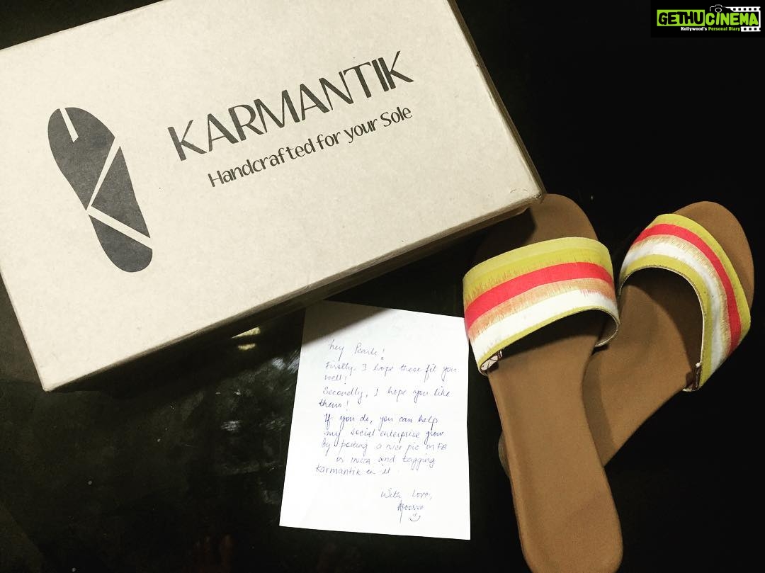 Pearle Maaney Instagram - From Flatmate to My SoleMate 😜 @madmeapoorva !!! Happiness is watching @karmantik arrive !!! ❤️ Thank u sweetheart! "Beach Vibes" fit me Perfectly 😋