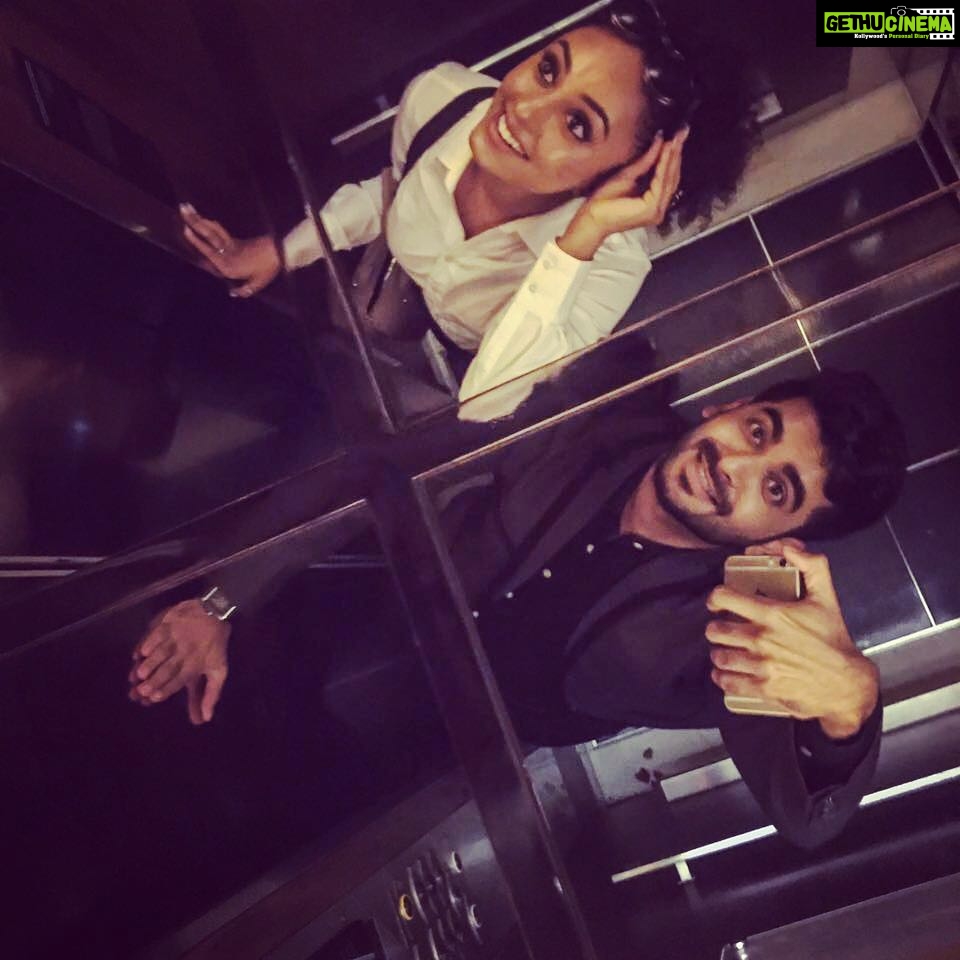 Pearle Maaney Instagram - Oru lift selfie with @inst.adil
