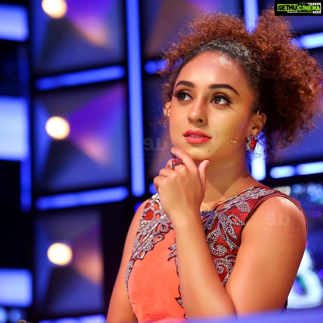 Pearle Maaney Instagram - "Thinking Mode" On! 😜 @sainu_whiteline photography
