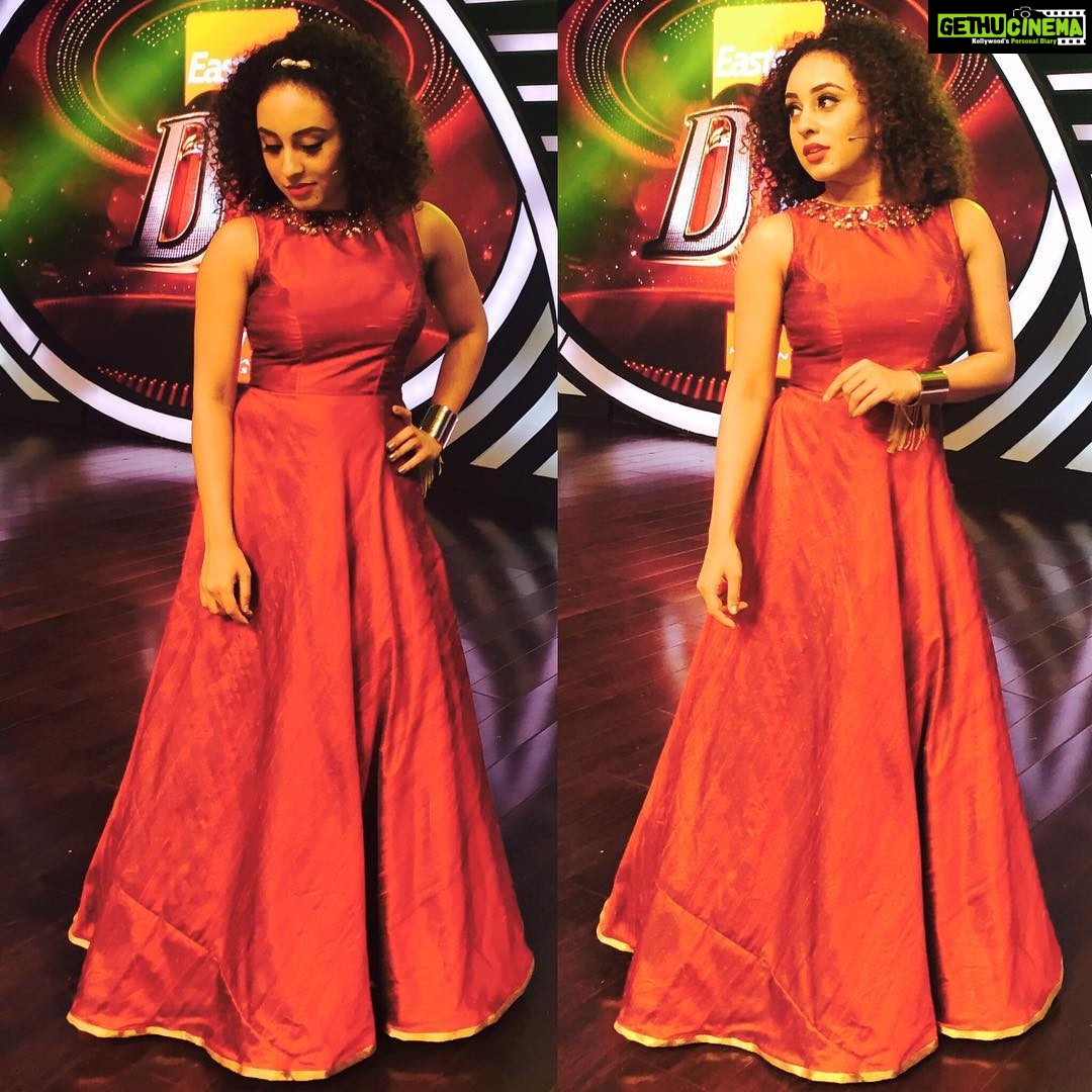 Pearle Maaney Instagram - 😊 Costume by : T&M