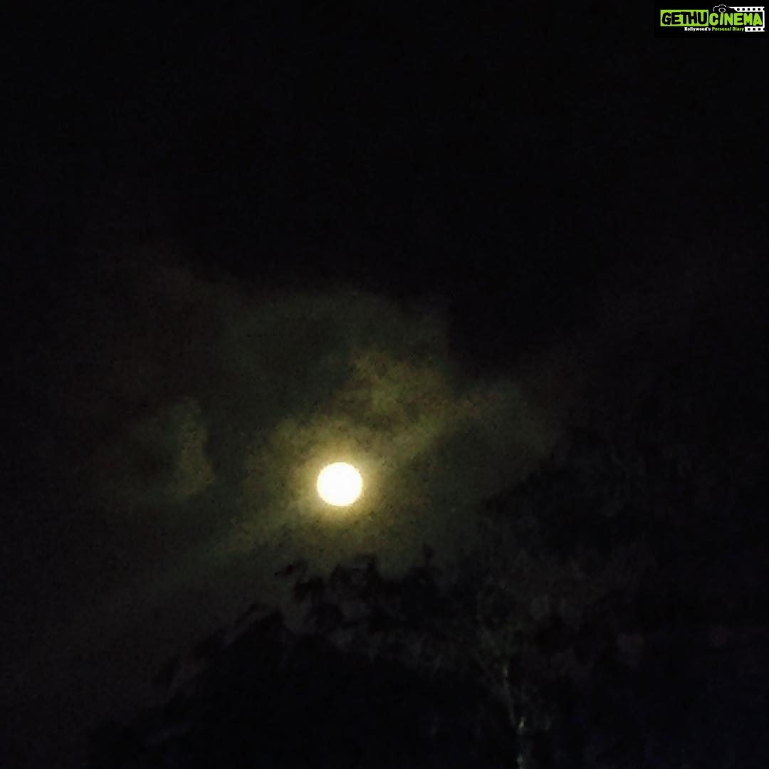 Pearle Maaney Instagram - EARTH DAY... And Our Chief Guest was The Full Moon... 😍 Today the consciousness of the collective on this planet is more attuned to the Earth than usual, although in fact every day is Earth day, and Earth needs our attention every single day of the year. It's not only the outer action that is needed, though tremendously important. The earth can only heal if we bring again the worlds together. We need to raise awareness for the inner as well as the outer, our daily habits concerning the relationship with the earth as well as our inner attitude, our prayers, from our hearts which are capable to embrace the whole earth and wrap it with love. And we should not forget that the FEMININE has a deep connection, a deep bond and mutual relationship with the earth. The feminine in all of us, in women and men, is prepared to feel and to relate to the earth, from soul to soul, as we are parts of the one soul. And WOMEN in particular, who embody the divine femine in human form, are gifted with the potential to care for the Earth as a living spiritual being.And more so, women can serve to bring the sacredness back to the Earth.❤️ A woman who has awakened her innate motherhood brings heaven to earth wherever she is. Only women can create a peaceful, happy world. And so it is that the one who rocks the cradle of the baby, who holds up the lamp, shedding light on the world. Knowledge can be taught... But wisdom can only be learned through observing oneself... The greatest teacher is within each one of us.. When we take a break from the chattering mind the door to wisdom starts opening. Stop thinking and start listening to an unheard vibration that is tough to understand since its totally alien... We need to be patient and then acquire it.. Just like how a baby learns its mother tongue eagerly with the thirst to understand what the mother is saying... The thirst to understand the outer world. Now its time to connect to the inner... Learn ur inner language by listening to it carefully. Lucky are the ones who master the inner language for they hold the Key to "Universal Consciousness". This is a real responsibility.