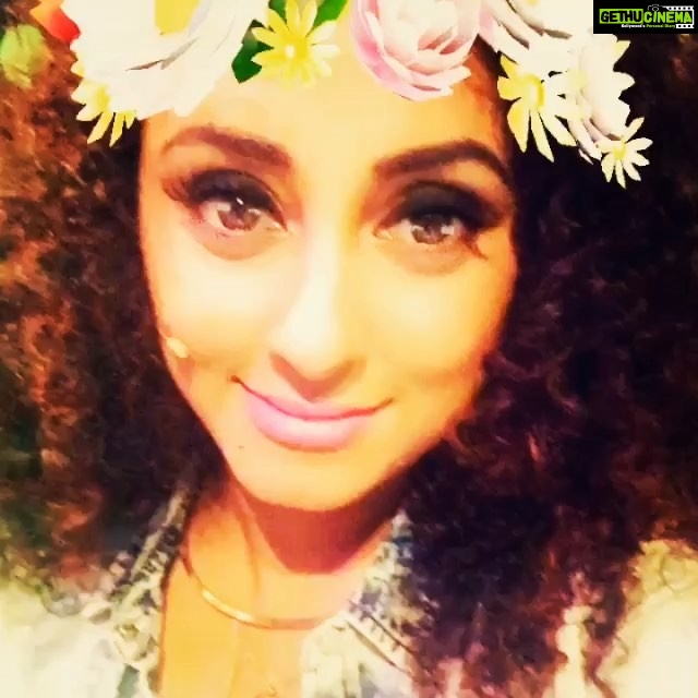 Pearle Maaney Instagram - Good night ya all!!! 😘❤️