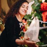 Pearle Maaney Instagram - Because Christmas Trees are so Huggable 🥰😘🥰 . . Click @hermonproductions @sk_abhijith @_whitewindow__ @lillys_couture_