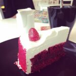 Pearle Maaney Instagram - The one behind my Broken diet... Lady Santa... @frenchtoastindia 😜