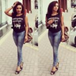 Pearle Maaney Instagram - Bahrain times! Window shopping 😜😎 #onlyfilter😂