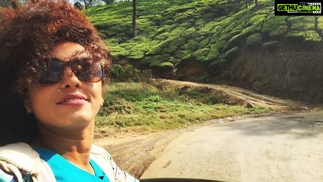 Pearle Maaney Instagram - The wind is my favourite hairdresser 😎👍❤️