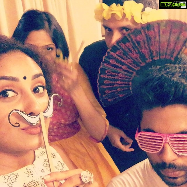 Pearle Maaney Instagram - When u accidentally take a video while trying a selfie 😂😜❤️ @lioneldc @djpoojab @djvineeth