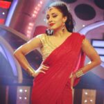 Pearle Maaney Instagram - Say hello to the lady in Red! 😎😊