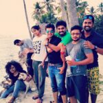 Pearle Maaney Instagram - The happy D2 family and my new friend... :D