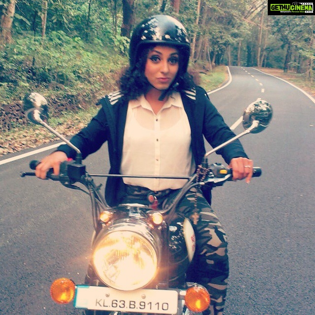 Pearle Maaney Instagram - Always say Yes to bikes.. n Forest!