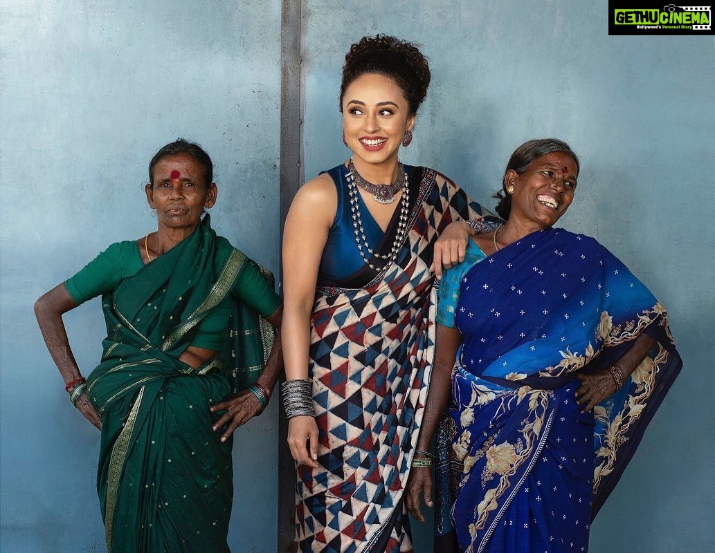 Pearle Maaney Instagram - Wearing the same thing… feeling the same way ❤️