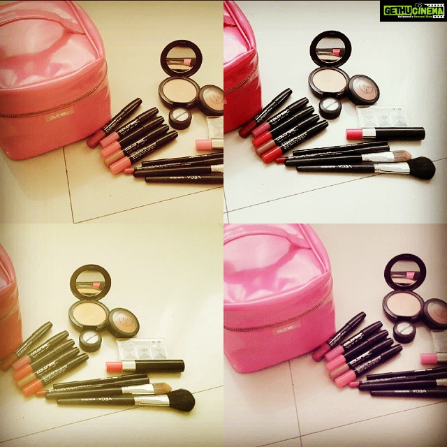 Pearle Maaney Instagram - My Make up essentials... πππππ #colorbar #secret #revealedπ