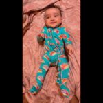 Pearle Maaney Instagram – Because A Baby’s Smile is the most beautiful sight…. And i want to share that privilege with all of You 🥰❤️ Hope her Smile makes you smile too… 
Your Nila Baby is all smiles before going to bed, Also All your Prayers Love and Blessings have kept her Happy Always. ☺️♥️🧿
.
She is wearing her favourite @poshpeanut Footie Ruffled Zipper Onesie