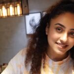 Pearle Maaney Instagram - At 12.00 AM after putting Nila to bed, I convinced myself that it was the perfect time to shoot my next Video for Youtube…. 12.15 AM… Nila… Kuhooo kuhooo kuhoo… 😳 Those who watched the video would know coz that’s how the episode ended… it’s so beautiful how Nila has managed to hold me in the palm of her tiny hands already. 😁 @srinish_aravind capturing the best of me 🥰 . Hope ya all watched the last episode of PMS (Pearle Maaney Show ) On Youtube. I’ve shared the link in Bio Otherwise… it’s an Episode which talks about things that really matter…”being a Rule book Vs Being a Diary” . Thank you for the long and lovely comments ❤️🥰