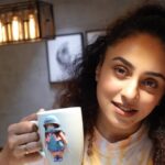 Pearle Maaney Instagram - At 12.00 AM after putting Nila to bed, I convinced myself that it was the perfect time to shoot my next Video for Youtube…. 12.15 AM… Nila… Kuhooo kuhooo kuhoo… 😳 Those who watched the video would know coz that’s how the episode ended… it’s so beautiful how Nila has managed to hold me in the palm of her tiny hands already. 😁 @srinish_aravind capturing the best of me 🥰 . Hope ya all watched the last episode of PMS (Pearle Maaney Show ) On Youtube. I’ve shared the link in Bio Otherwise… it’s an Episode which talks about things that really matter…”being a Rule book Vs Being a Diary” . Thank you for the long and lovely comments ❤️🥰
